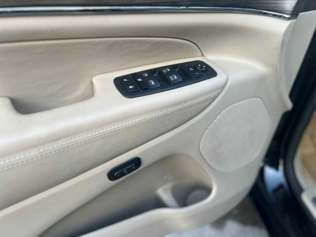Чорний Джип Grand Cherokee, об'ємом двигуна 3.6 л та пробігом 178 тис. км за 16800 $, фото 10 на Automoto.ua