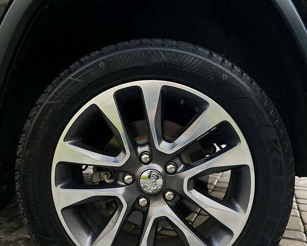 Джип Гранд Чероки 2017 в Виннице на Automoto.ua Черный Джип Гранд Чероки, объемом двигателя 3.6 л и пробегом 128 тыс. км за 34000 $, фото 9 на Automoto.ua