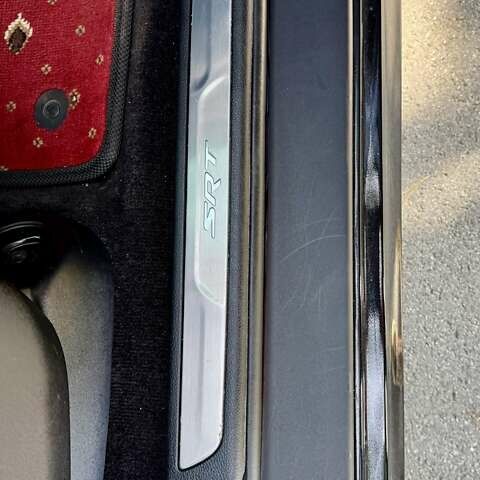 Чорний Джип Grand Cherokee, об'ємом двигуна 6.4 л та пробігом 131 тис. км за 34999 $, фото 49 на Automoto.ua