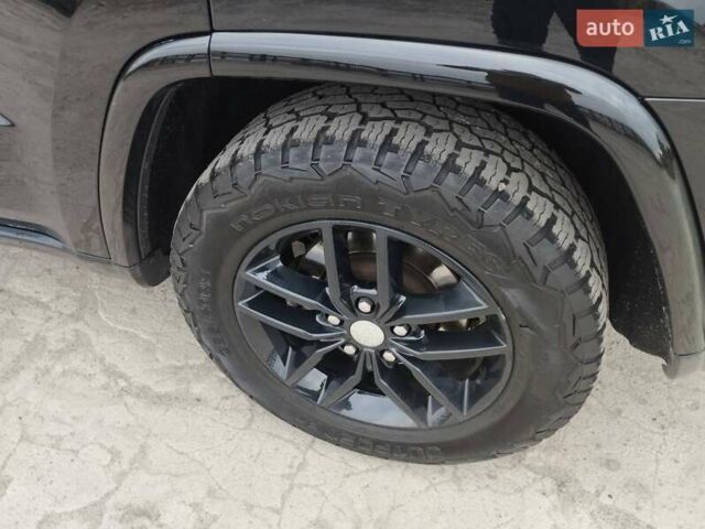 Чорний Джип Grand Cherokee, об'ємом двигуна 2.99 л та пробігом 195 тис. км за 26000 $, фото 7 на Automoto.ua