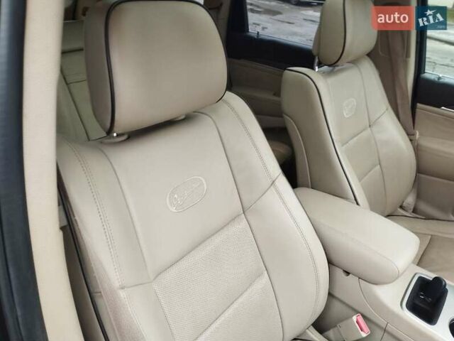Чорний Джип Grand Cherokee, об'ємом двигуна 3.6 л та пробігом 182 тис. км за 16500 $, фото 22 на Automoto.ua