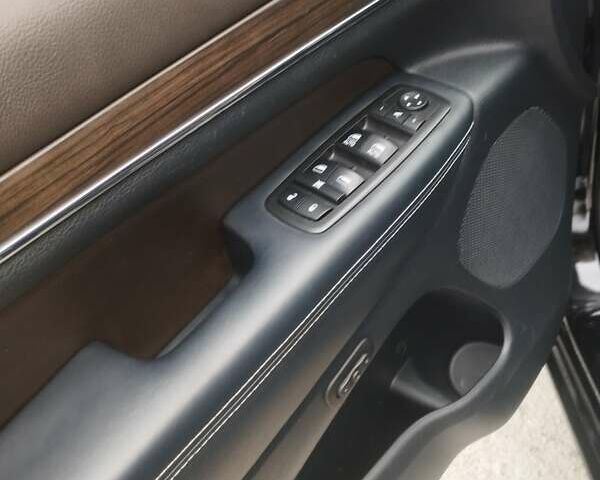 Чорний Джип Grand Cherokee, об'ємом двигуна 2.99 л та пробігом 195 тис. км за 26000 $, фото 19 на Automoto.ua