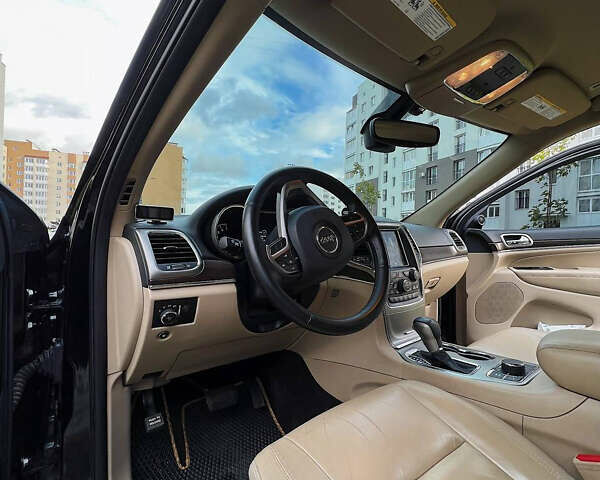 Джип Гранд Чероки 2017 в Виннице на Automoto.ua Черный Джип Гранд Чероки, объемом двигателя 3.6 л и пробегом 128 тыс. км за 34000 $, фото 20 на Automoto.ua