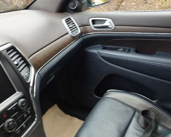 Чорний Джип Grand Cherokee, об'ємом двигуна 2.99 л та пробігом 195 тис. км за 26000 $, фото 22 на Automoto.ua