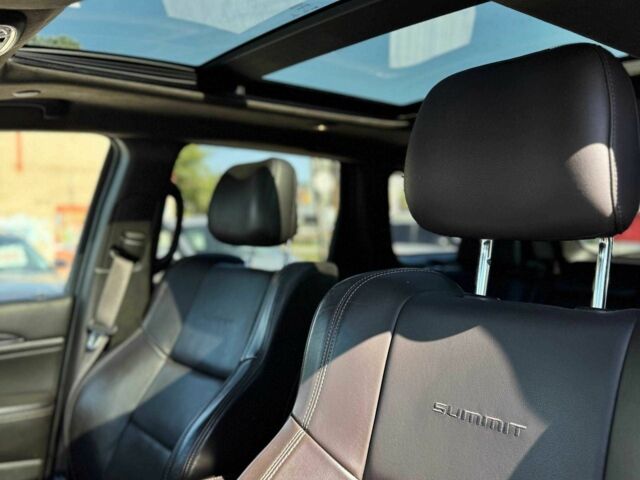 Чорний Джип Grand Cherokee, об'ємом двигуна 3 л та пробігом 119 тис. км за 32999 $, фото 15 на Automoto.ua