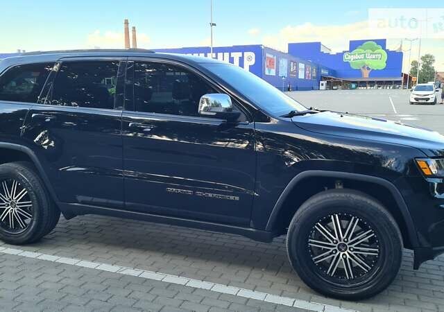 Чорний Джип Grand Cherokee, об'ємом двигуна 5.65 л та пробігом 102 тис. км за 26800 $, фото 7 на Automoto.ua