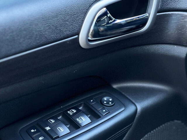 Черный Джип Гранд Чероки, объемом двигателя 3.6 л и пробегом 145 тыс. км за 23200 $, фото 8 на Automoto.ua