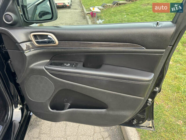 Черный Джип Гранд Чероки, объемом двигателя 2.99 л и пробегом 188 тыс. км за 25750 $, фото 34 на Automoto.ua