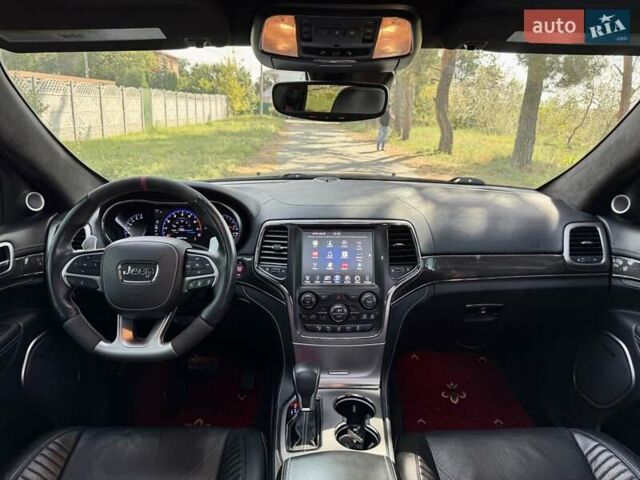 Чорний Джип Grand Cherokee, об'ємом двигуна 6.42 л та пробігом 120 тис. км за 35500 $, фото 34 на Automoto.ua