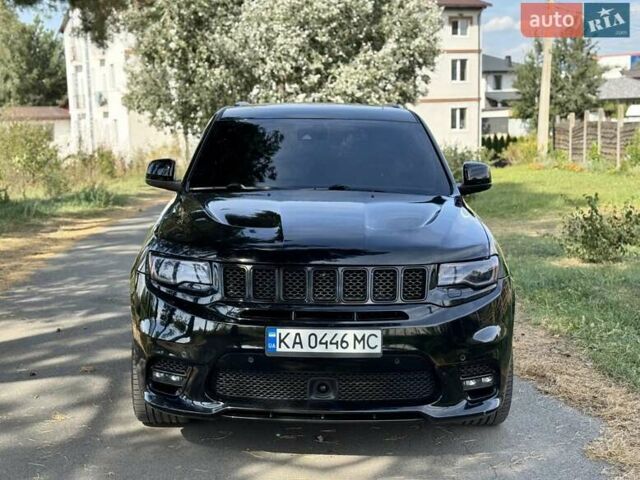 Чорний Джип Grand Cherokee, об'ємом двигуна 6.42 л та пробігом 120 тис. км за 35500 $, фото 2 на Automoto.ua