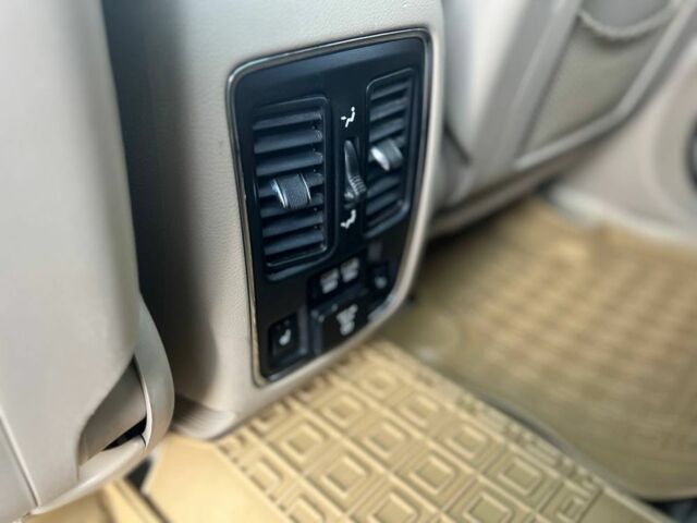 Чорний Джип Grand Cherokee, об'ємом двигуна 3.6 л та пробігом 178 тис. км за 16800 $, фото 9 на Automoto.ua