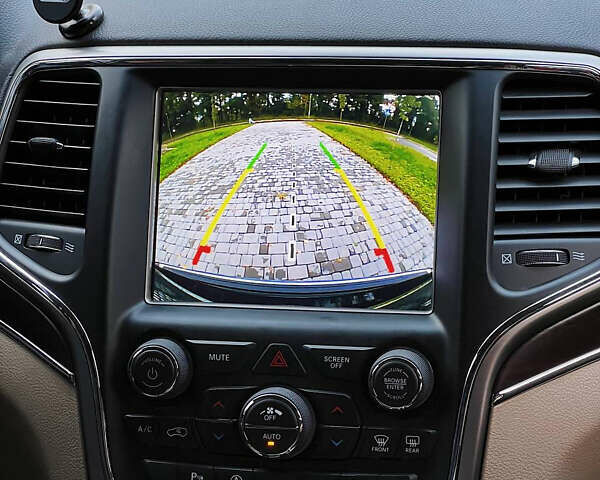 Джип Гранд Чероки 2017 в Виннице на Automoto.ua Черный Джип Гранд Чероки, объемом двигателя 3.6 л и пробегом 128 тыс. км за 34000 $, фото 33 на Automoto.ua