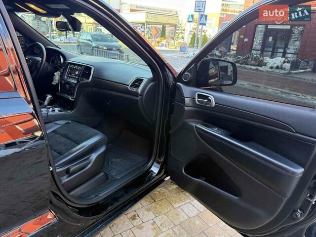 Черный Джип Гранд Чероки, объемом двигателя 3.6 л и пробегом 61 тыс. км за 25900 $, фото 41 на Automoto.ua