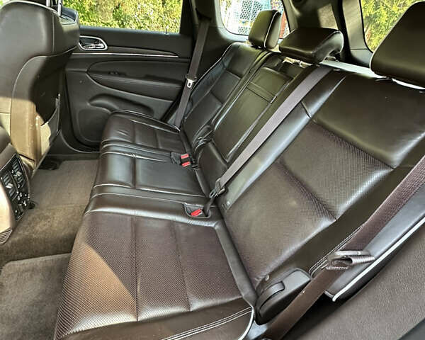 Чорний Джип Grand Cherokee, об'ємом двигуна 2.99 л та пробігом 166 тис. км за 31000 $, фото 26 на Automoto.ua