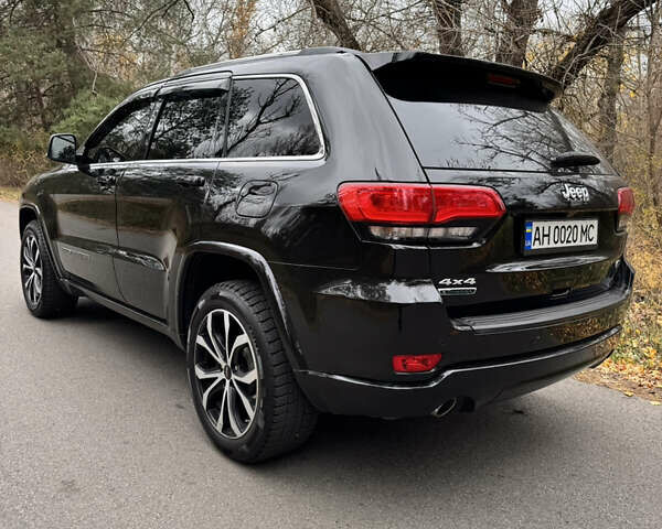 Черный Джип Гранд Чероки, объемом двигателя 2.99 л и пробегом 147 тыс. км за 30000 $, фото 4 на Automoto.ua