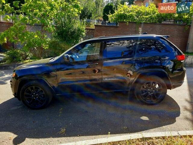 Черный Джип Гранд Чероки, объемом двигателя 3.6 л и пробегом 127 тыс. км за 25800 $, фото 5 на Automoto.ua