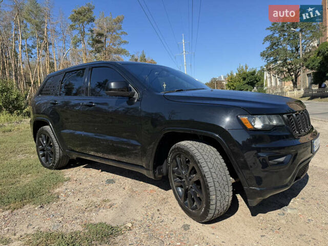 Черный Джип Гранд Чероки, объемом двигателя 3.6 л и пробегом 205 тыс. км за 24000 $, фото 5 на Automoto.ua