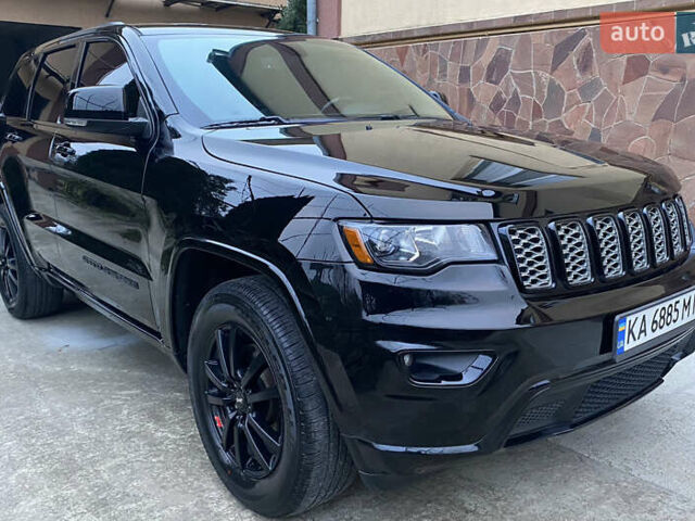 Черный Джип Гранд Чероки, объемом двигателя 3.6 л и пробегом 63 тыс. км за 21800 $, фото 4 на Automoto.ua