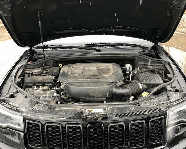 Черный Джип Гранд Чероки, объемом двигателя 3.6 л и пробегом 100 тыс. км за 20000 $, фото 13 на Automoto.ua