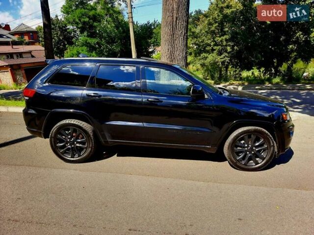 Черный Джип Гранд Чероки, объемом двигателя 3.6 л и пробегом 127 тыс. км за 25800 $, фото 1 на Automoto.ua