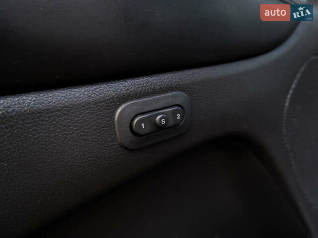 Чорний Джип Grand Cherokee, об'ємом двигуна 3.61 л та пробігом 138 тис. км за 22000 $, фото 19 на Automoto.ua