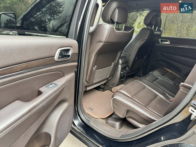 Черный Джип Гранд Чероки, объемом двигателя 2.99 л и пробегом 147 тыс. км за 30000 $, фото 8 на Automoto.ua