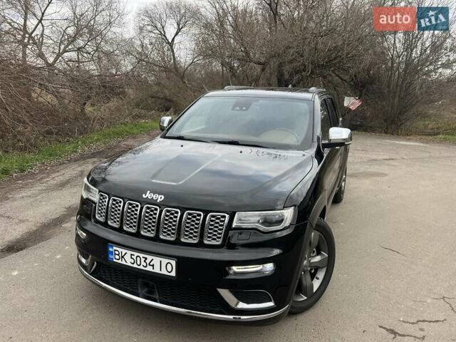 Черный Джип Гранд Чероки, объемом двигателя 5.7 л и пробегом 120 тыс. км за 22700 $, фото 3 на Automoto.ua