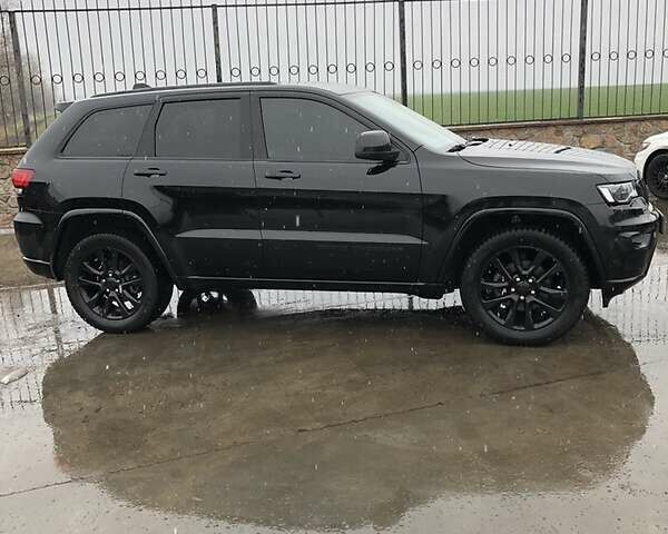 Черный Джип Гранд Чероки, объемом двигателя 3.6 л и пробегом 100 тыс. км за 20000 $, фото 2 на Automoto.ua