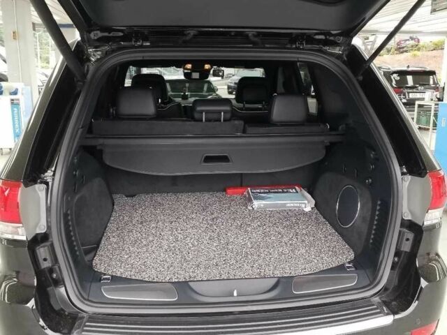 Черный Джип Гранд Чероки, объемом двигателя 0 л и пробегом 117 тыс. км за 14000 $, фото 13 на Automoto.ua