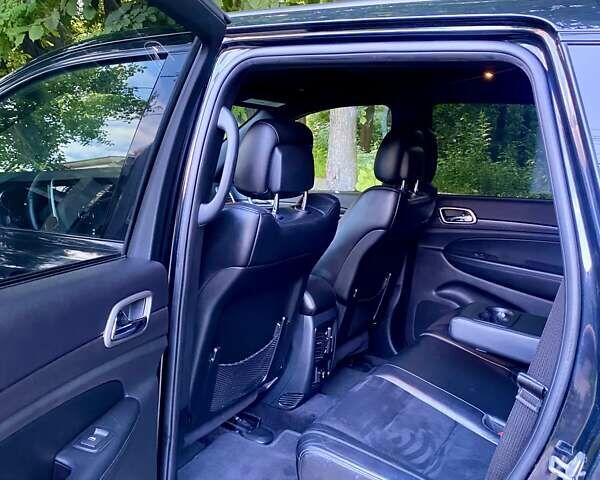 Джип Гранд Чероки 2018 в Киеве на Automoto.ua Черный Джип Гранд Чероки, объемом двигателя 3.6 л и пробегом 126 тыс. км за 24999 $, фото 3 на Automoto.ua