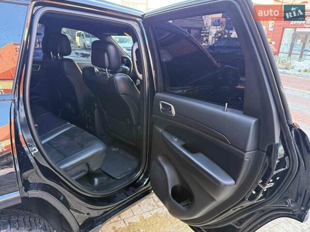 Черный Джип Гранд Чероки, объемом двигателя 3.6 л и пробегом 61 тыс. км за 25900 $, фото 39 на Automoto.ua