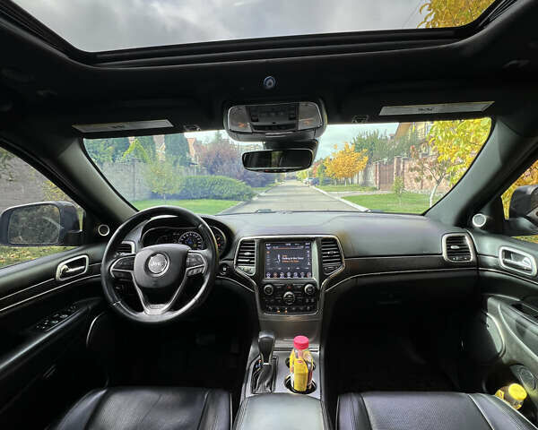 Чорний Джип Grand Cherokee, об'ємом двигуна 2.99 л та пробігом 198 тис. км за 24900 $, фото 8 на Automoto.ua