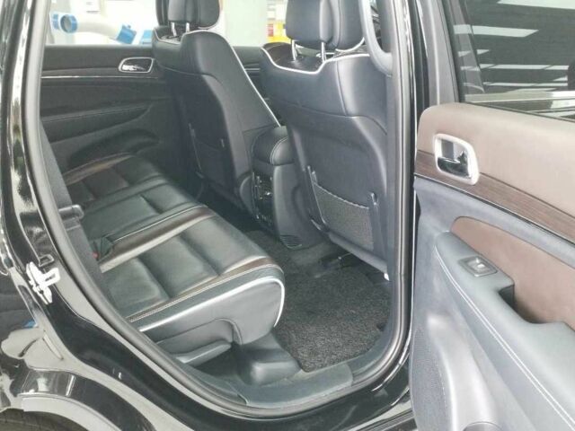 Черный Джип Гранд Чероки, объемом двигателя 0 л и пробегом 117 тыс. км за 14000 $, фото 12 на Automoto.ua