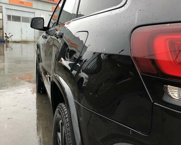 Черный Джип Гранд Чероки, объемом двигателя 3.6 л и пробегом 100 тыс. км за 20000 $, фото 11 на Automoto.ua