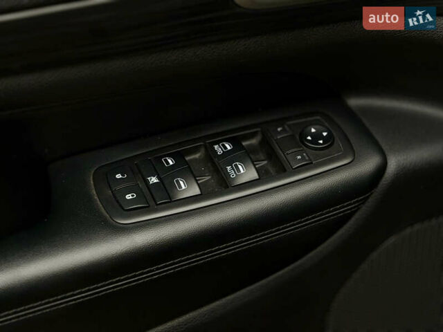 Черный Джип Гранд Чероки, объемом двигателя 3.6 л и пробегом 104 тыс. км за 26000 $, фото 12 на Automoto.ua