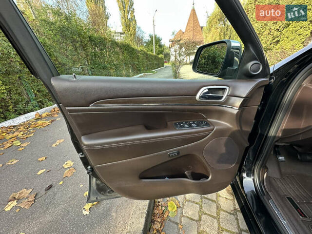 Чорний Джип Grand Cherokee, об'ємом двигуна 2.99 л та пробігом 166 тис. км за 31000 $, фото 31 на Automoto.ua