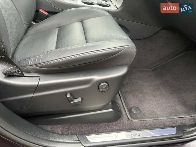 Чорний Джип Grand Cherokee, об'ємом двигуна 3 л та пробігом 100 тис. км за 29999 $, фото 155 на Automoto.ua