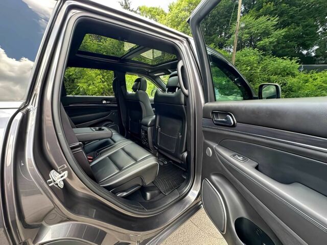 Чорний Джип Grand Cherokee, об'ємом двигуна 3.6 л та пробігом 60 тис. км за 11200 $, фото 11 на Automoto.ua