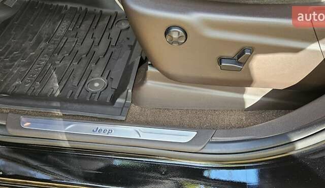 Черный Джип Гранд Чероки, объемом двигателя 2.99 л и пробегом 162 тыс. км за 26500 $, фото 37 на Automoto.ua
