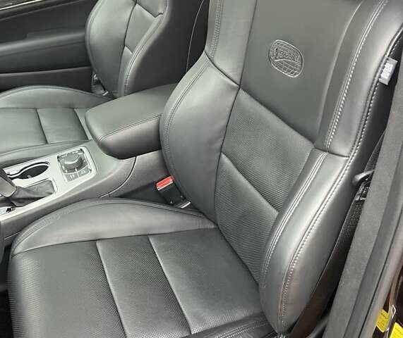 Чорний Джип Grand Cherokee, об'ємом двигуна 3 л та пробігом 100 тис. км за 29999 $, фото 68 на Automoto.ua