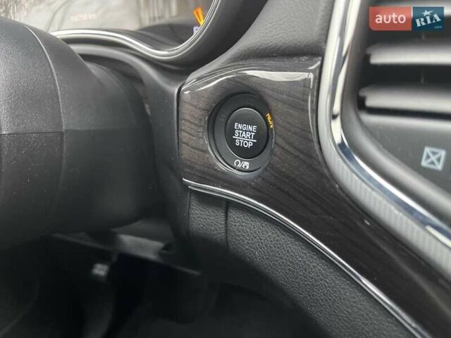 Чорний Джип Grand Cherokee, об'ємом двигуна 3 л та пробігом 100 тис. км за 29999 $, фото 153 на Automoto.ua