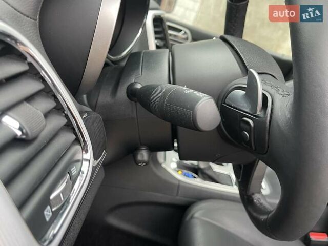 Чорний Джип Grand Cherokee, об'ємом двигуна 3 л та пробігом 100 тис. км за 29999 $, фото 59 на Automoto.ua