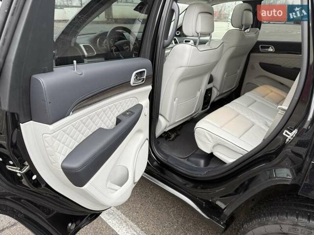 Чорний Джип Grand Cherokee, об'ємом двигуна 2.99 л та пробігом 67 тис. км за 34500 $, фото 14 на Automoto.ua