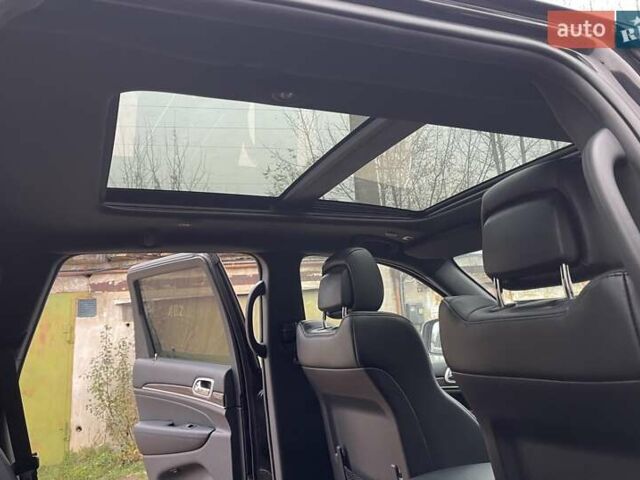 Чорний Джип Grand Cherokee, об'ємом двигуна 3 л та пробігом 100 тис. км за 29999 $, фото 233 на Automoto.ua
