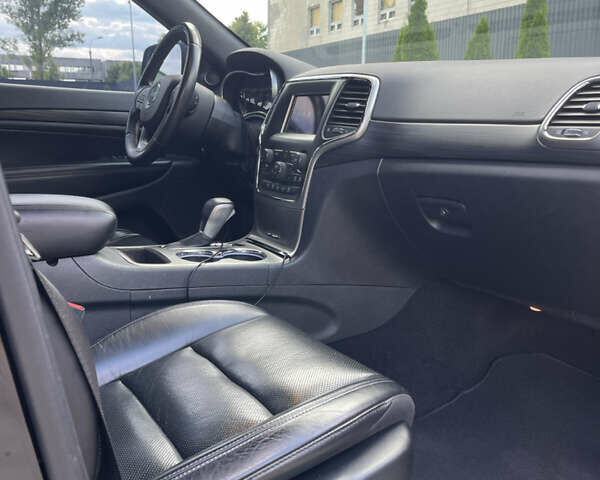 Чорний Джип Grand Cherokee, об'ємом двигуна 3.6 л та пробігом 133 тис. км за 27000 $, фото 12 на Automoto.ua
