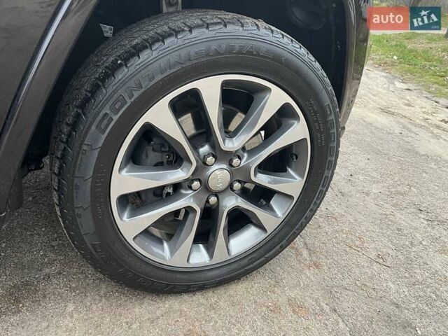 Чорний Джип Grand Cherokee, об'ємом двигуна 3 л та пробігом 100 тис. км за 29999 $, фото 99 на Automoto.ua