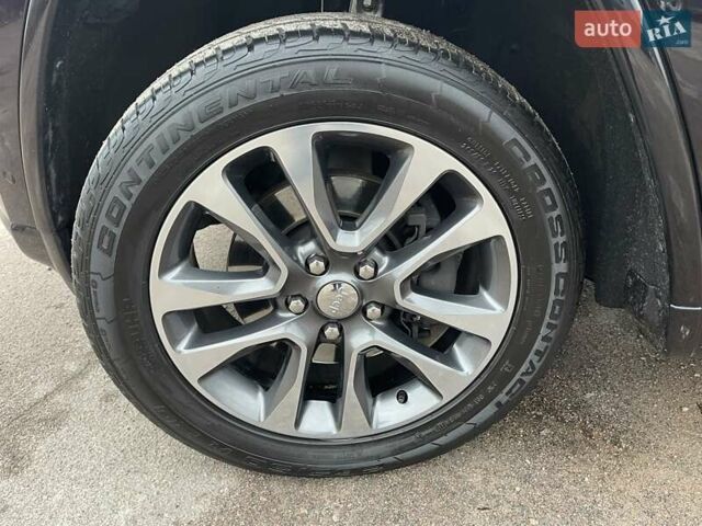 Чорний Джип Grand Cherokee, об'ємом двигуна 3 л та пробігом 100 тис. км за 29999 $, фото 18 на Automoto.ua