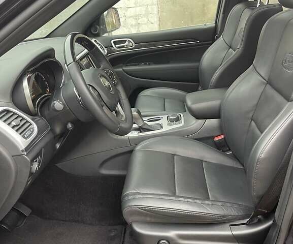 Чорний Джип Grand Cherokee, об'ємом двигуна 3 л та пробігом 100 тис. км за 29999 $, фото 84 на Automoto.ua