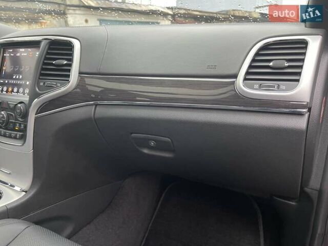 Чорний Джип Grand Cherokee, об'ємом двигуна 3 л та пробігом 100 тис. км за 29999 $, фото 148 на Automoto.ua