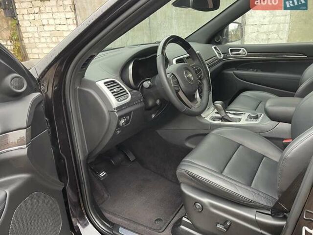 Чорний Джип Grand Cherokee, об'ємом двигуна 3 л та пробігом 100 тис. км за 29999 $, фото 43 на Automoto.ua